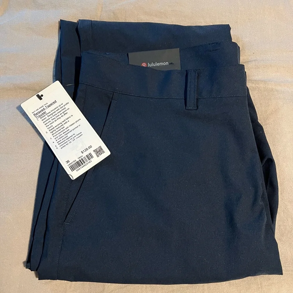 Lululemon Relaxed-Tapered Smooth Twill Trouser - NAVY - Picture 7 of 15